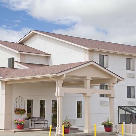 Super 8 By Wyndham Havre Otel Dış mekan fotoğraf