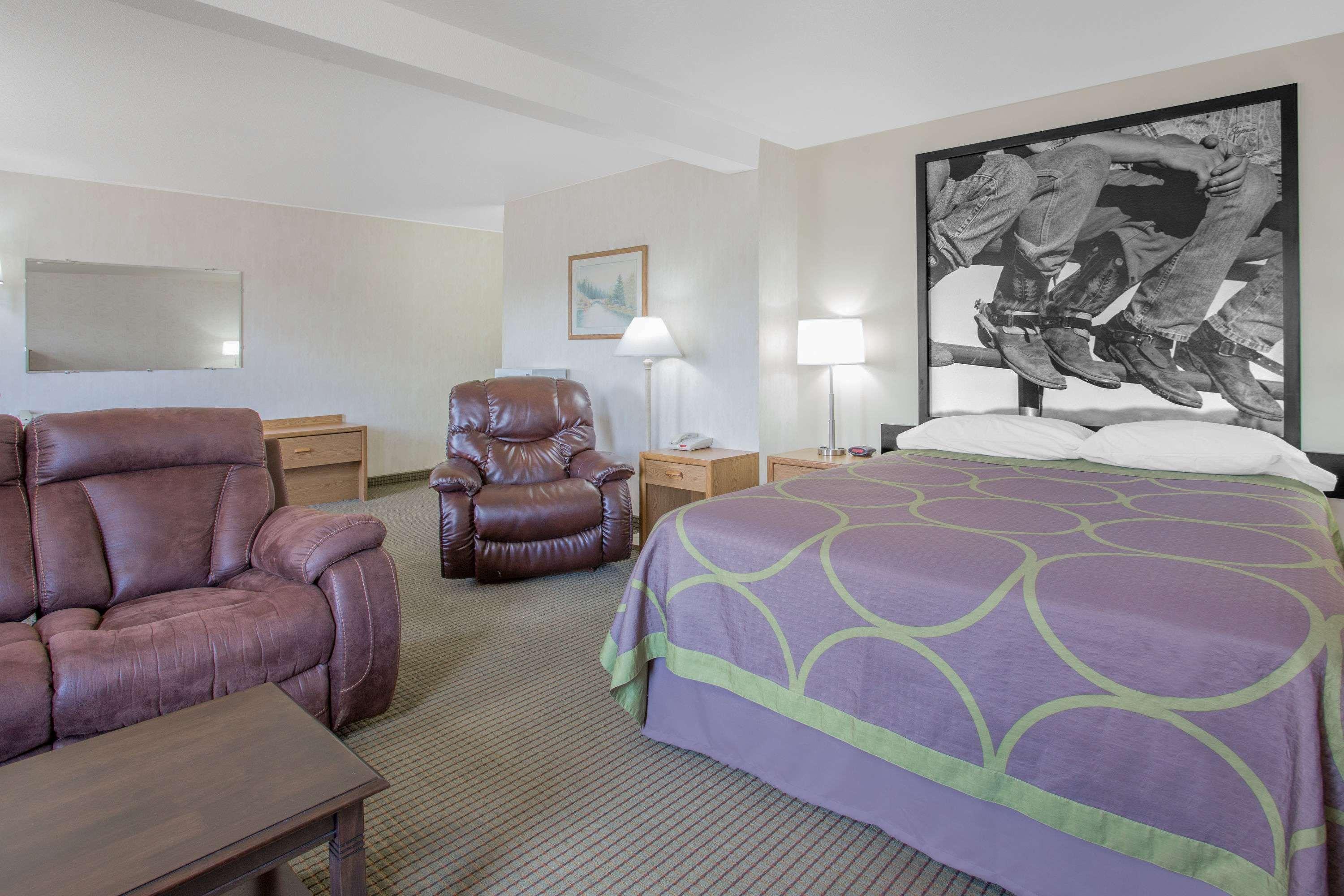 Super 8 By Wyndham Havre Otel Dış mekan fotoğraf