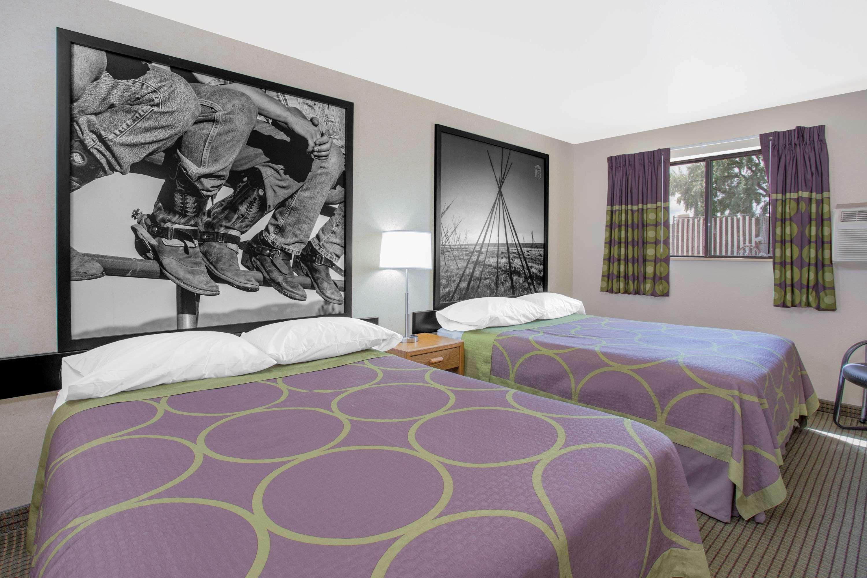 Super 8 By Wyndham Havre Otel Dış mekan fotoğraf